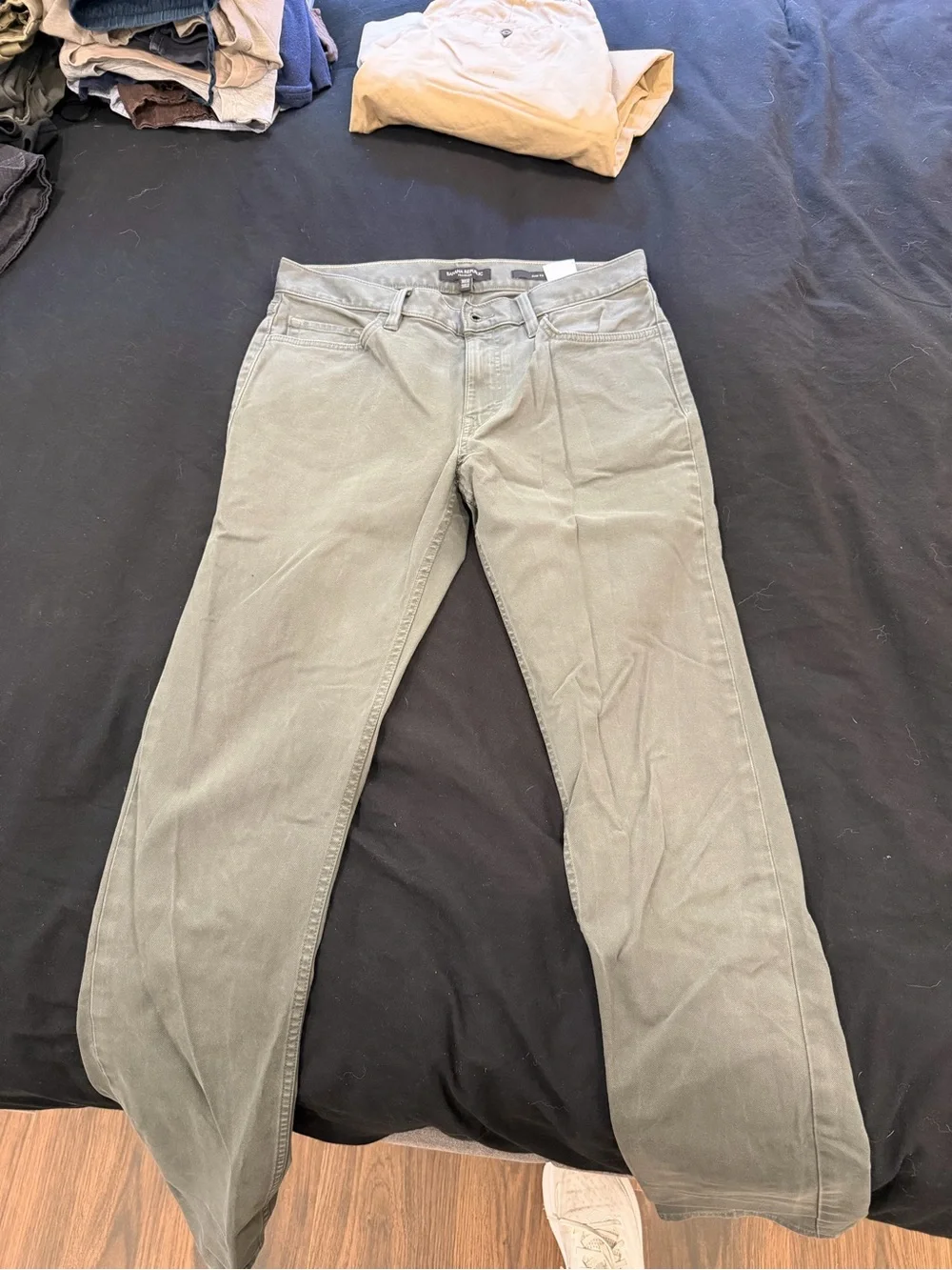Banana Republic Men's Olive Slimfit pants